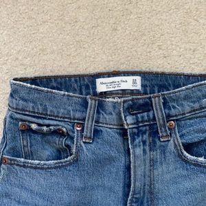 Abercrombie & Fitch 90s Straight Ultra High Rise